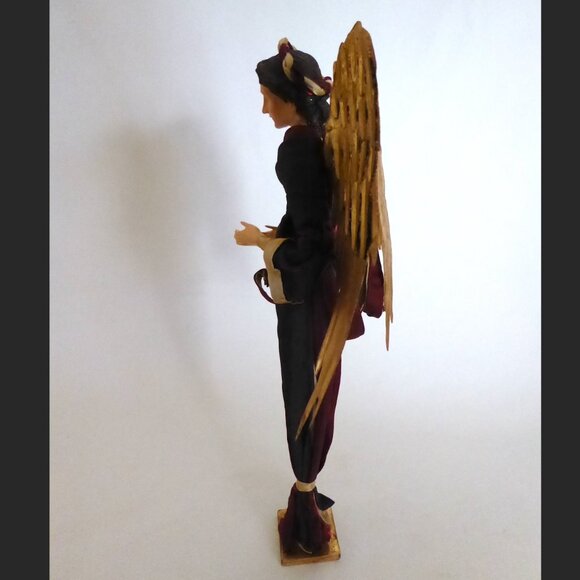 VINTAGE 19” CHRISTMAS ANGEL GOLD WINGS HOLIDAY FIGURE STATUE - Picture 6 of 16